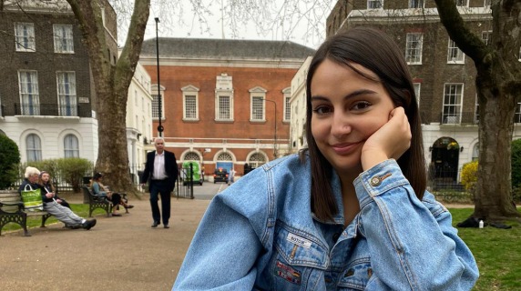 Elainia Gupta ’22 